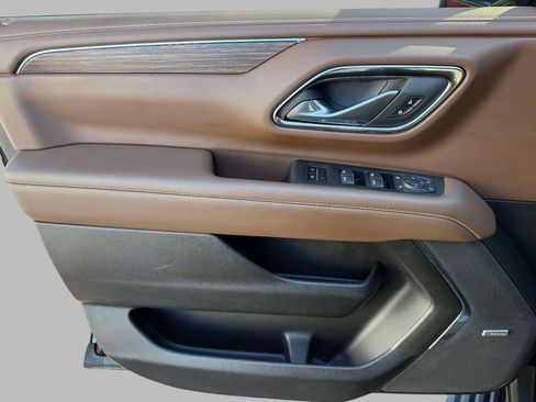 Used 2024 Chevrolet Tahoe High Country w/ Advanced Technology Package image 20