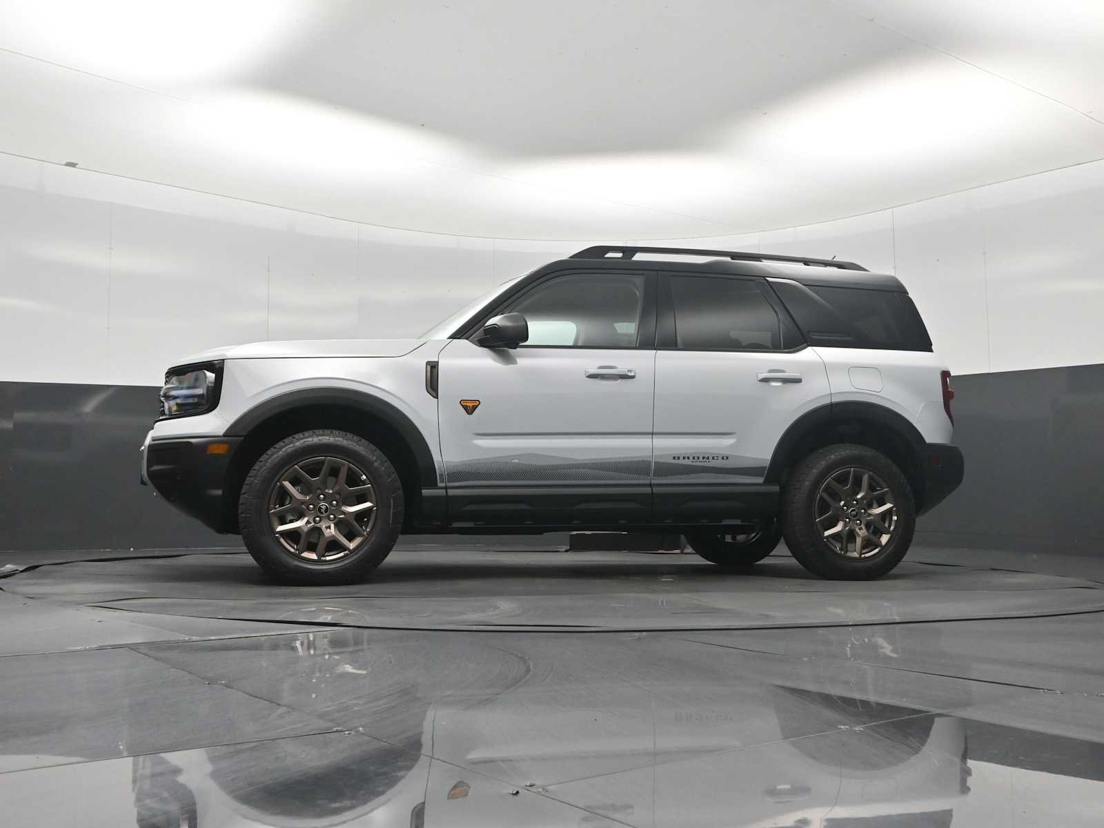 New 2026 Ford Bronco Sport Badlands w/ Bronze Package AWD/4WD image 59