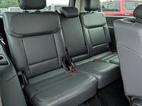 Used 2025 Ford Expedition Max Active AWD/4WD image 19