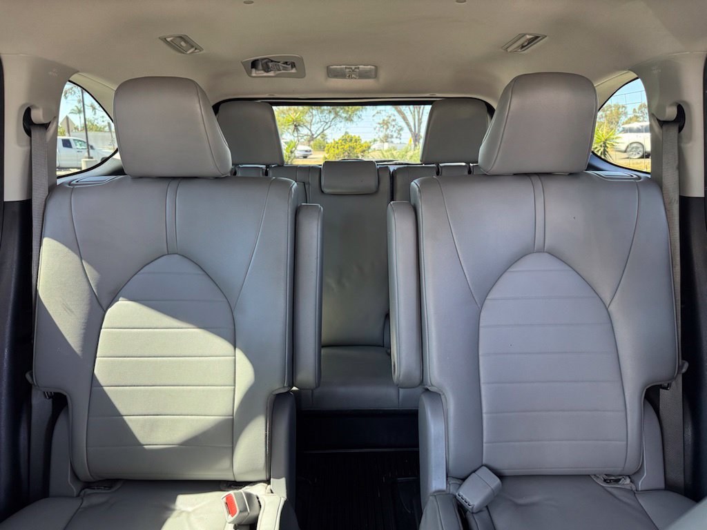 Used 2023 Toyota Highlander XLE FWD image 19