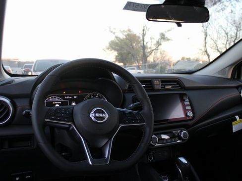 New 2025 Nissan Versa SR w/ Trunk Package image 6