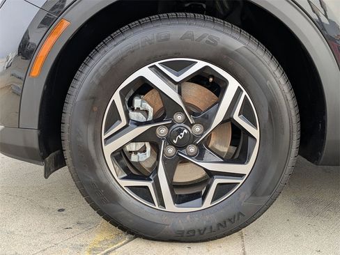 Used 2024 Kia Sportage LX image 31