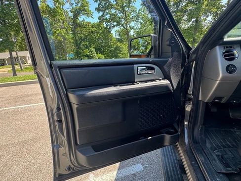 Used 2017 Ford Expedition Max Limited AWD/4WD image 16