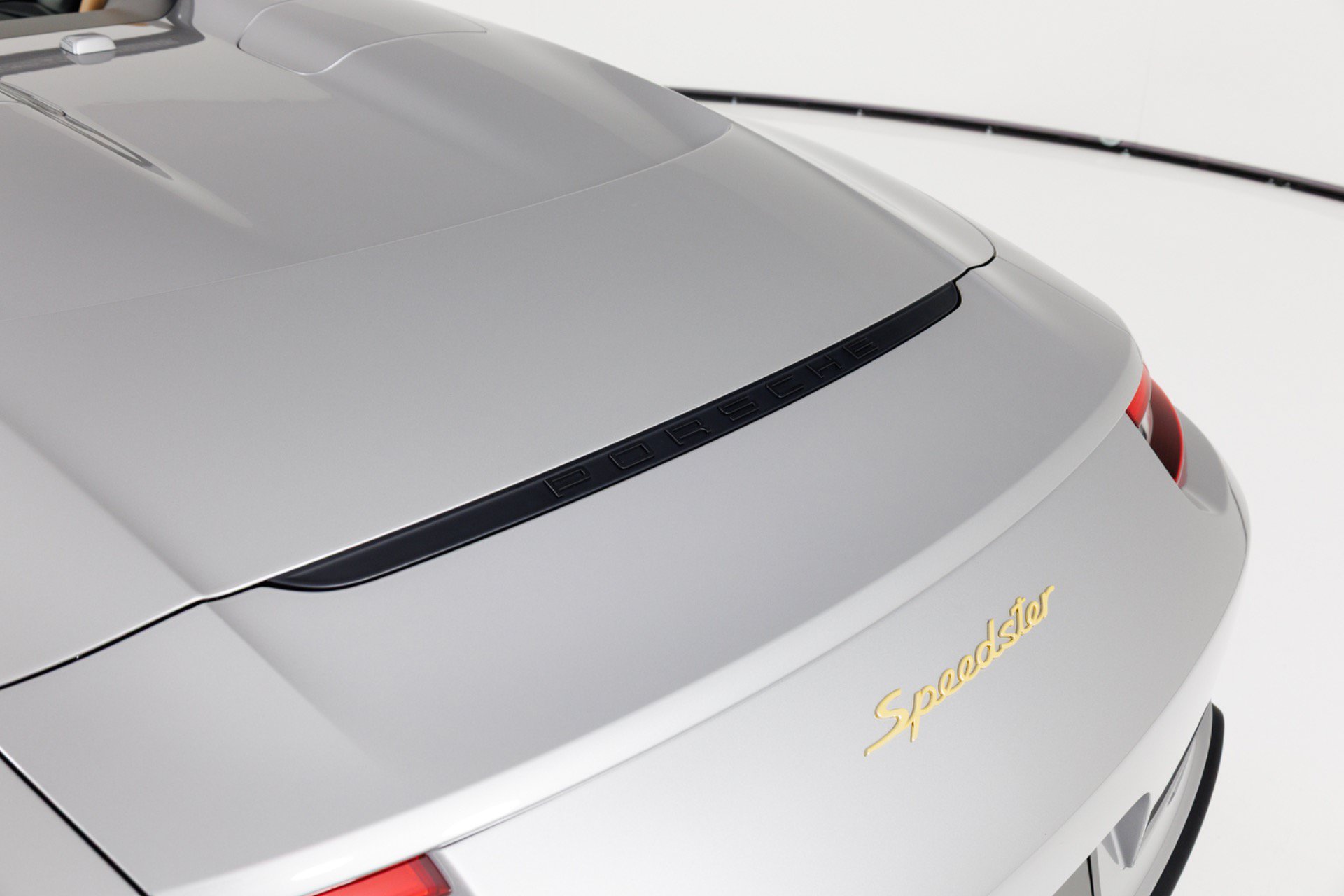 Used 2019 Porsche 911 Speedster RWD image 72