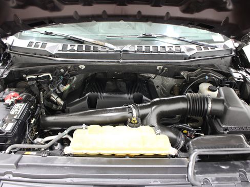 Used 2019 Ford F150 XL w/ Equipment Group 101A Mid AWD/4WD image 38