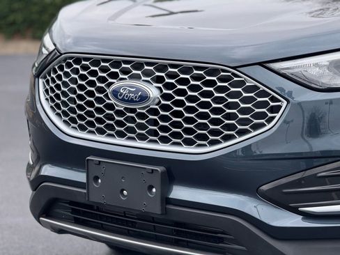 Used 2024 Ford Edge SEL image 7
