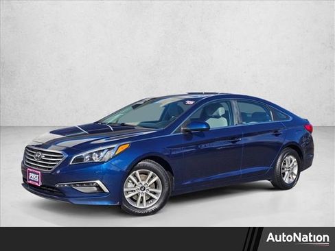Used 2015 Hyundai Sonata SE image 1