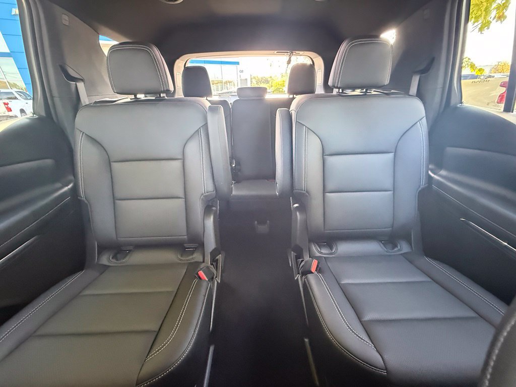 Used 2026 Chevrolet Traverse LT AWD/4WD image 33