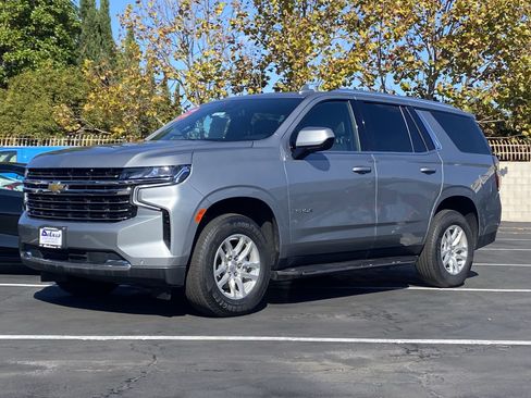 Used 2024 Chevrolet Tahoe LT image 2
