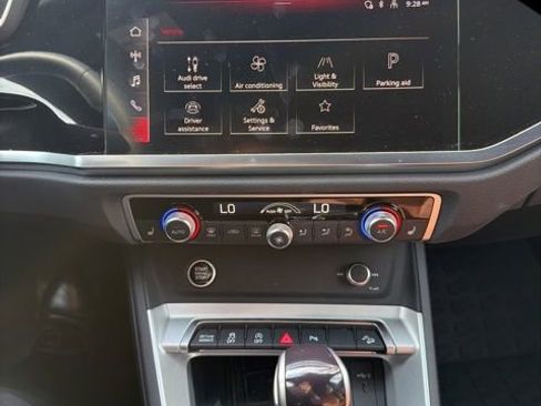 Used 2025 Audi Q3 2.0T Premium w/ Convenience Package image 11