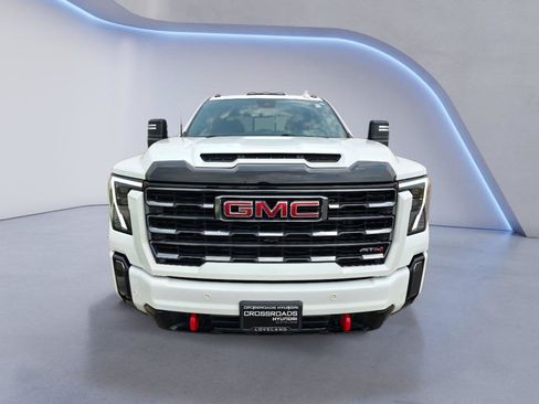 Used 2024 GMC Sierra 2500 AT4 w/ AT4 Premium Plus Package AWD/4WD image 9