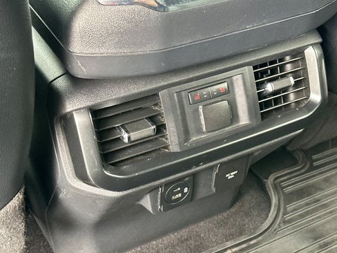 Used 2021 Ford F150 Lariat w/ Equipment Group 502A High AWD/4WD image 14