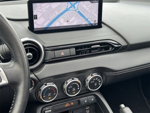 Used 2024 MAZDA MX-5 Miata RF Grand Touring image 28