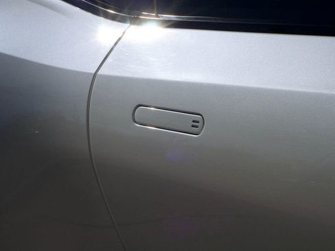 Used 2017 Aston Martin DB11 V12 image 15