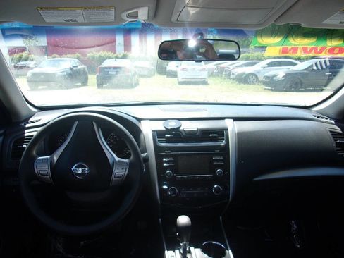 Used 2015 Nissan Altima 2.5 S w/ Power Driver Seat Package image 11