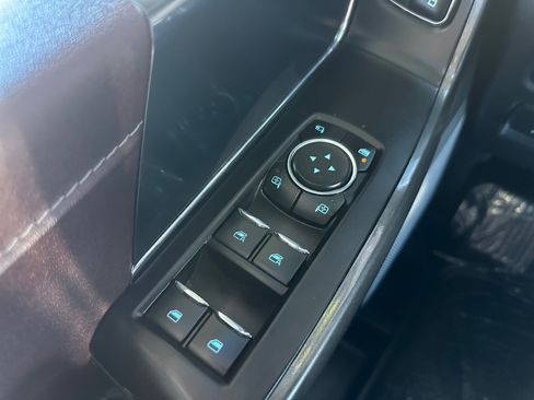 Used 2023 Ford F150 Lariat AWD/4WD image 17