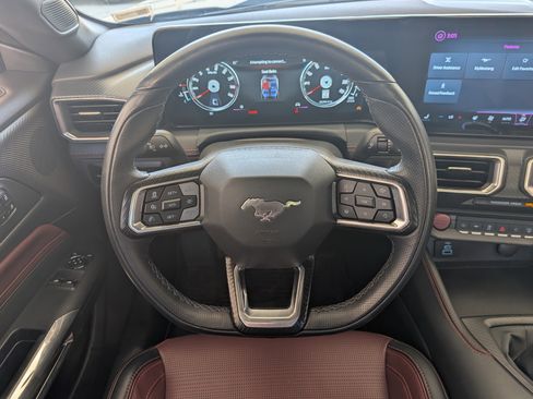 Used 2025 Ford Mustang GT Premium image 21