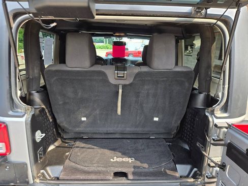 Used 2013 Jeep Wrangler Sport AWD/4WD image 14