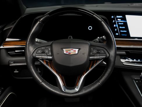 Used 2024 Cadillac Escalade ESV Premium Luxury RWD image 43