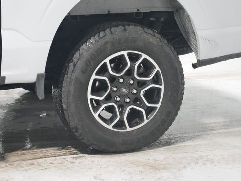 Certified 2022 Ford F150 XLT w/ Equipment Group 302A High image 28