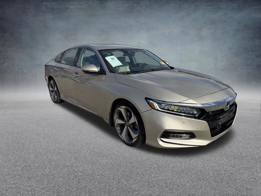 Used 2018 Honda Accord Touring image 8