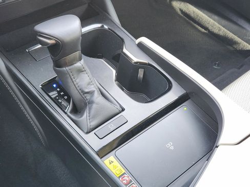 Used 2025 Lexus ES 350 350 w/ Premium Package image 41