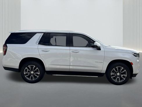 Used 2022 Chevrolet Tahoe LT w/ LT Signature Package image 4