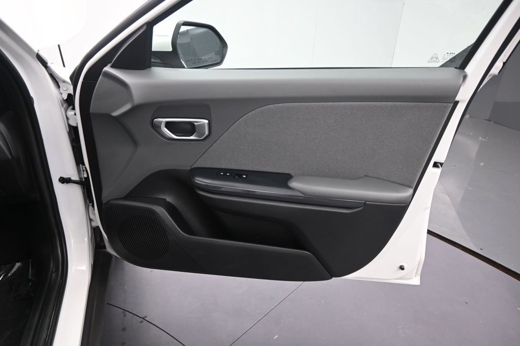 Used 2025 Kia K4 EX FWD image 21
