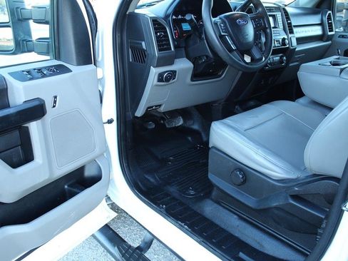 Used 2021 Ford F250 XL w/ Power Equipment Group image 16