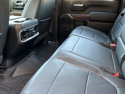 Certified 2021 GMC Sierra 2500 SLT w/ SLT Convenience Package image 13