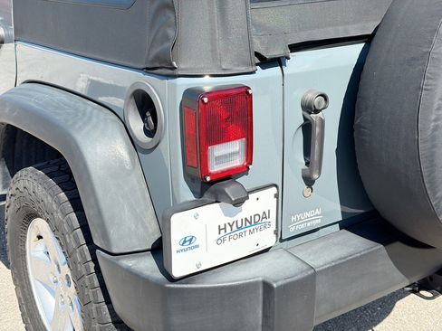 Used 2015 Jeep Wrangler Unlimited Sport w/ Quick Order Package 24S image 10