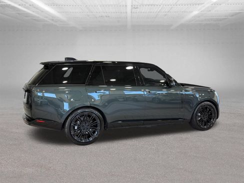 Used 2026 Land Rover Range Rover Long Wheelbase SE AWD/4WD image 9