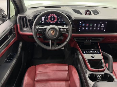 Certified 2025 Porsche Cayenne GTS image 26