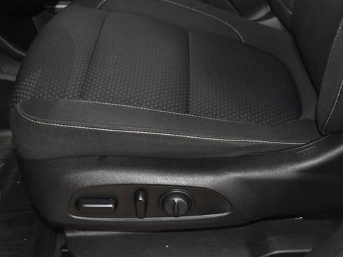 Used 2021 GMC Acadia SLE w/ Driver Convenience Package image 13