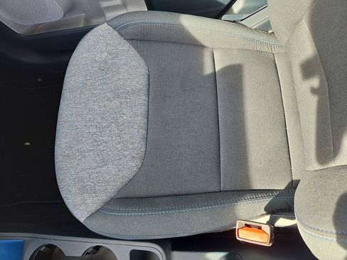 Used 2025 Ford Maverick XLT image 25