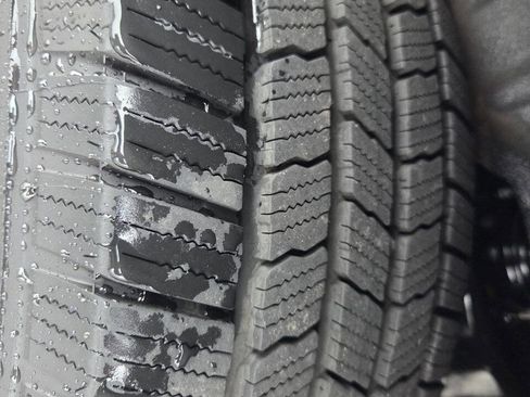 Used 2013 Lincoln Navigator 4WD w/ HD Trailer Tow Pkg image 6