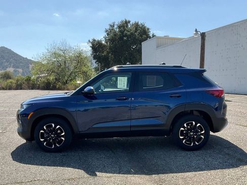 Used 2023 Chevrolet TrailBlazer LT image 3