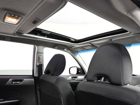 Used 2012 Subaru Forester 2.5X Premium w/ All-Weather Pkg image 17