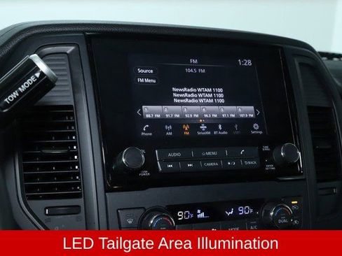 Used 2024 Nissan Titan SV w/ SV Convenience Package image 28
