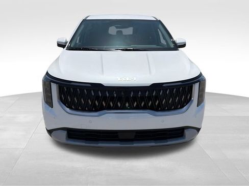 New 2026 Kia Carnival FWD image 2