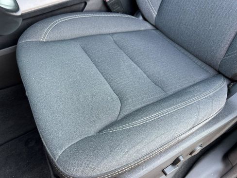 Used 2022 RAM 1500 Big Horn AWD/4WD image 18