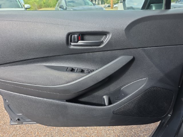 Used 2024 Toyota Corolla LE FWD image 17