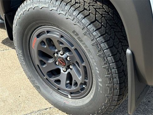 New 2026 Nissan Frontier PRO-4X w/ Pro-4x Convenience Package image 12