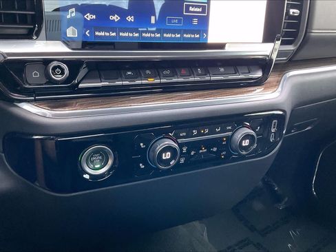 Used 2023 Chevrolet Silverado 1500 LT AWD/4WD image 31