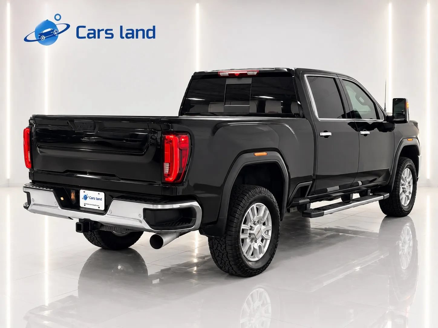 Used 2021 GMC Sierra 2500 SLT w/ SLT Premium Package AWD/4WD image 3