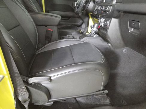 Certified 2023 Jeep Wrangler Sahara w/ Cold Weather Group image 36