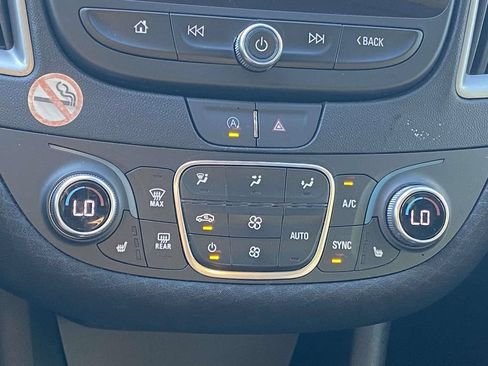 Used 2024 Chevrolet Malibu LT FWD image 28
