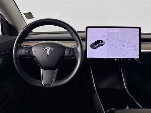 Used 2018 Tesla Model 3 Long Range image 34