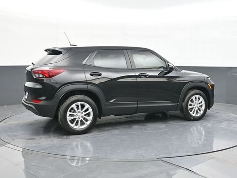 New 2026 Chevrolet TrailBlazer LS w/ LS Convenience Package FWD image 16