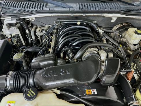 Used 2008 Ford Explorer Eddie Bauer image 31